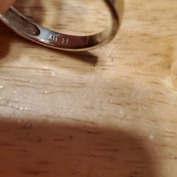 Beautiful Triple Ring Set - Picture 4 of 5